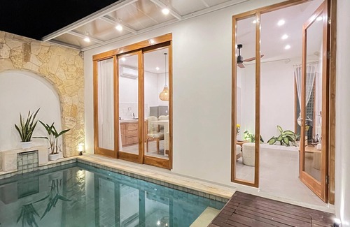 Kerobokan Villa | Bougenvile Luxury 2BR Private Seminyak