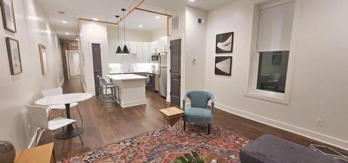 Butchertown Apartment | Bourbon Lofts II : Cozy + Stylish + Free Parking