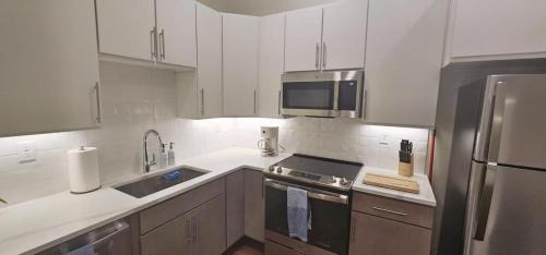 Butchertown Apartment | Bourbon Lofts II : Cozy + Stylish + Free Parking