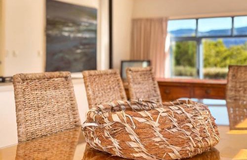 Falmouth House | Boutara Holiday House