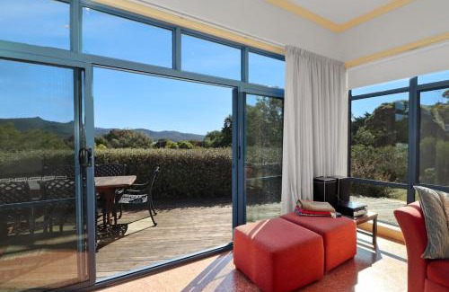 Falmouth House | Boutara Holiday House