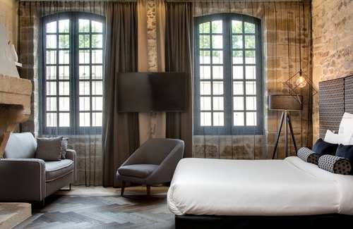 Aigues-Mortes Medieval City Hotel | Boutique Hôtel des Remparts