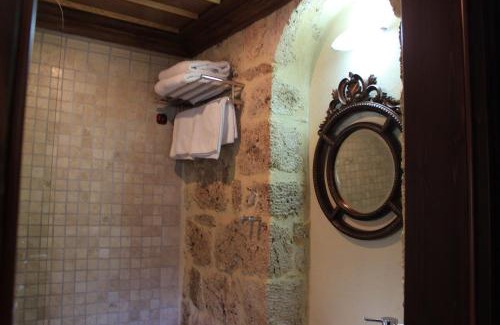 Veroia Hotel | Boutique Hotel Kokkino Spiti