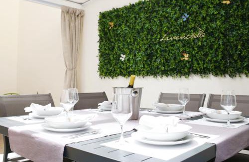 Cornella de Llobregat Apartment | Boutique Plaza Catalonia Suites Cornellá