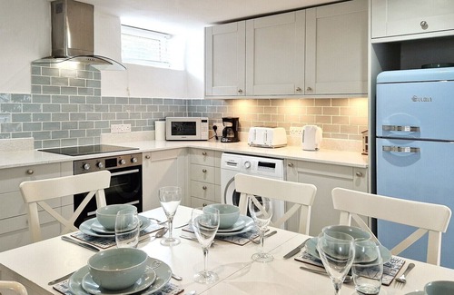 Georgeham Cottage | Box Cottage - Sleeps 6 | Pets* | Close To Village