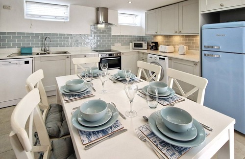 Georgeham Cottage | Box Cottage - Sleeps 6 | Pets* | Close To Village
