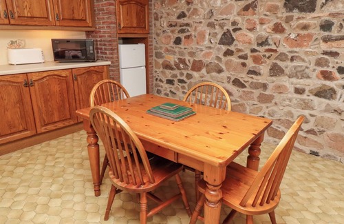 Akeld Cottage | BRAMBLE COTTAGE, family friendly, character holiday cottage in Wooler