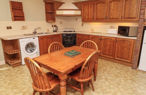 Akeld Cottage | BRAMBLE COTTAGE, family friendly, character holiday cottage in Wooler