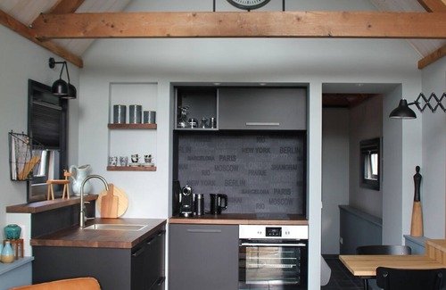 Woudrichem House | Brand New Cottage-style Guesthouse With Private Terrace