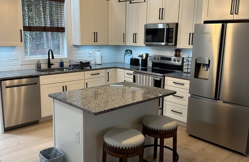 Columbus House | BRAND NEW COZY HOUSE