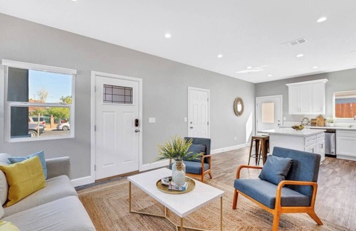 Norwalk House | Brand new Family-Friendly Home Near Disneyland!