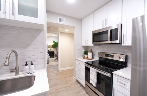 South Scottsdale Condo | ❤️BRAND NEW FULL LUXURY REMODEL - Old Town Scottsdale!❤️