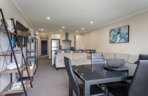 Te Rapa House | Brand new, modern house in a great location!