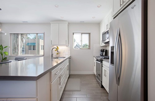 Park West Condo | BRAND NEW Top Floor Residence in Heart of Bankers Hill/Hillcrest/Balboa
