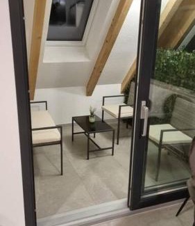 Stuttgart Apartment | Brandneues Stadtglanz Apartment