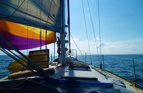 Carti Tupile Boat Rental | Breakfast, lunch, dinner, excursions, snorkeling and fishing equipment inclusive