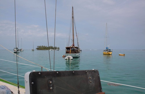 Carti Tupile Boat Rental | Breakfast, lunch, dinner, excursions, snorkeling and fishing equipment inclusive