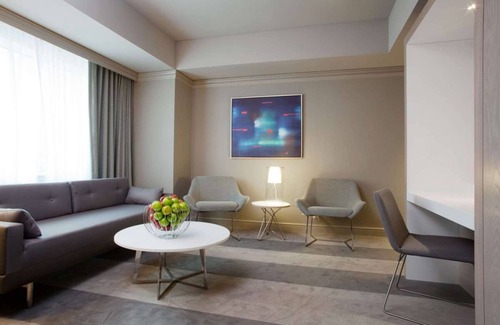 Downtown West Hotel | Breath of Fresh Air! Near Hennepin Theater Trust & Target Center, Pet-Friendly