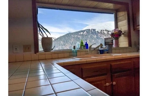West Juneau House | Breathtaking Ocean, Mountain & Juneau Views