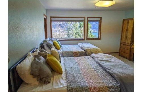 West Juneau House | Breathtaking Ocean, Mountain & Juneau Views