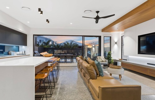Kingscliff House | Breeze at Salt - Wheelchair Accessible with Heated Pool