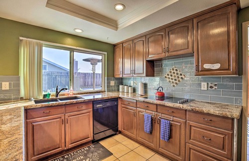 Lincoln Acres House | 'Breeze By the Pool' Chula Vista Home w/Game Room
