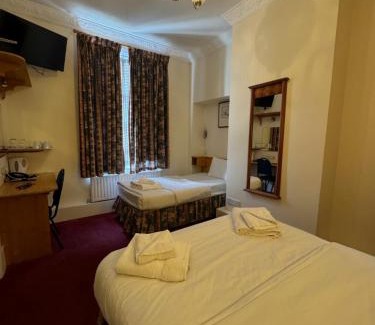 Stonebridge Hotel | Bridge Park Hotel