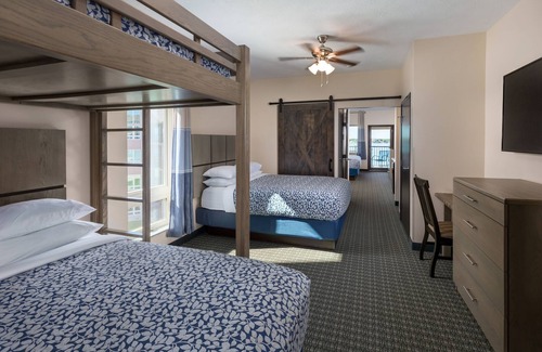 Arnolds Park Resort | Bridges Bay Resort