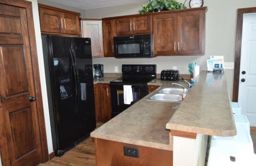 Arnolds Park Villa | Bridges Bay Vacation Cabin 126