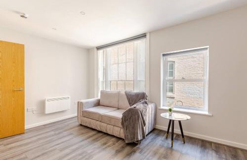 Chinatown Apartment | Bright 1-Bed Apartment In City Centre Liverpool