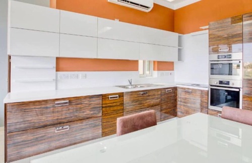 Il-Balluta Apartment | Bright 3BR Apt in St'Julians with Balcony Views!