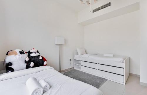 Dubai Villa | Bright and Airy 2BR, Family-Friendly with Pool and Gym
