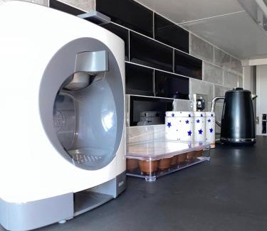 Livesey Apartment | Bright, Spacious, modern Interior Decor 2 bedrooms Apartment with amazing views