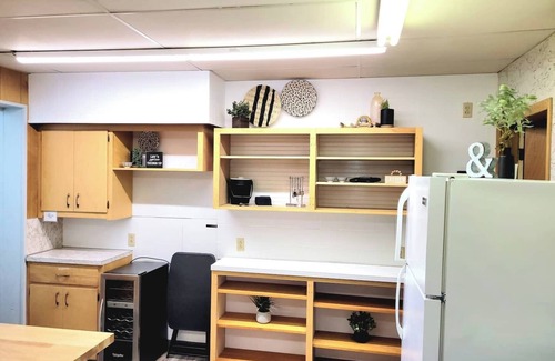 Arnolds Park House | Bring ALL of your family and friends to stay at the Central Stay Cation in Arnolds Park!