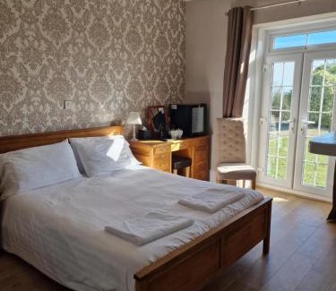 Laugharne Bed & Breakfast | Broadway Country House