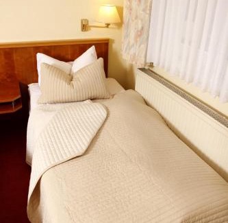 Parchim Hotel | Brocki's Hotel Stadt Hamburg