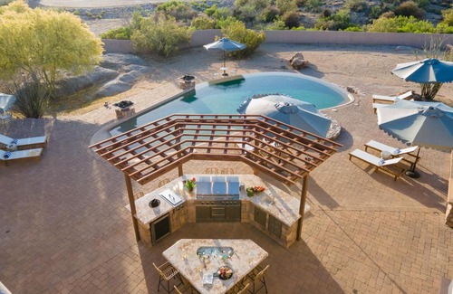 Pinnacle Peak House | Bronco by AvantStay Incredible Views w Pool Hot Tub Outdoor Kitchen Game Room Movie Room