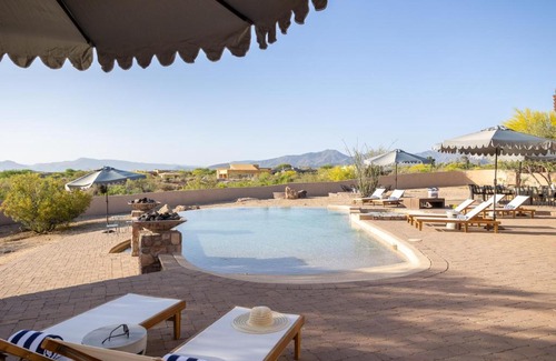 Pinnacle Peak House | Bronco by AvantStay Incredible Views w Pool Hot Tub Outdoor Kitchen Game Room Movie Room