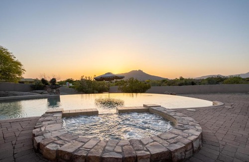 Pinnacle Peak House | Bronco by AvantStay Incredible Views w Pool Hot Tub Outdoor Kitchen Game Room Movie Room