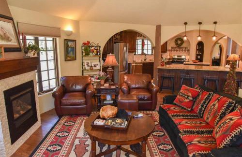 Red River House | Brown Bear Lodge -