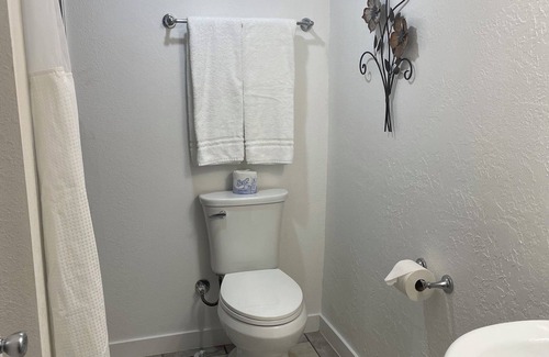 Manila Hotel | Brownings Motel