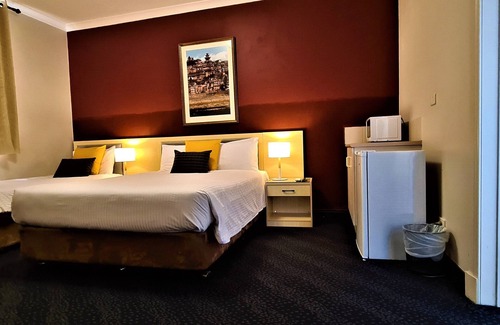 Brunswick North Hotel | Brunswick Tower Hotel