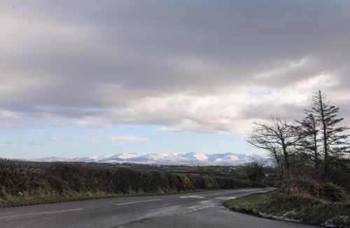 Amlwch House | Bryn Llwyd Cottage