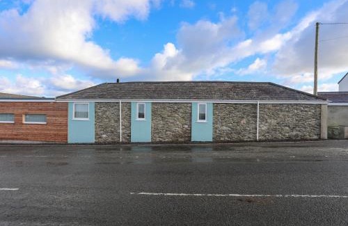 Amlwch House | Bryn Llwyd Cottage