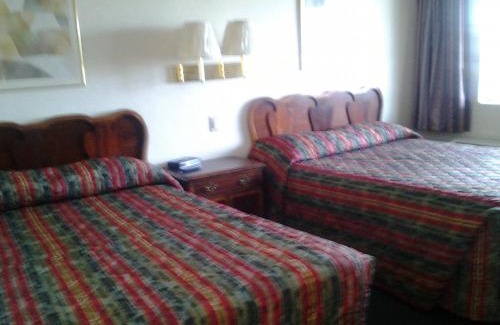 Tulare Hotel | Budget Inn