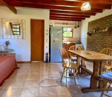 Dina Huapi House | Buenos Augurios, alojamiento a metros del Lago