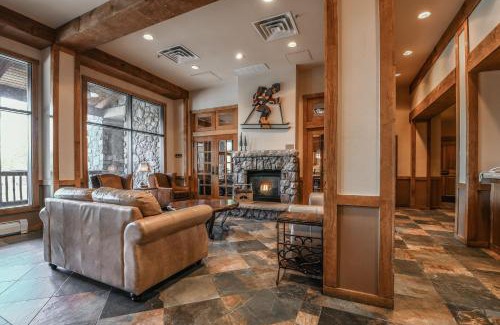 River Run House | Buffalo Lodge 8411 by SummitCove Lodging