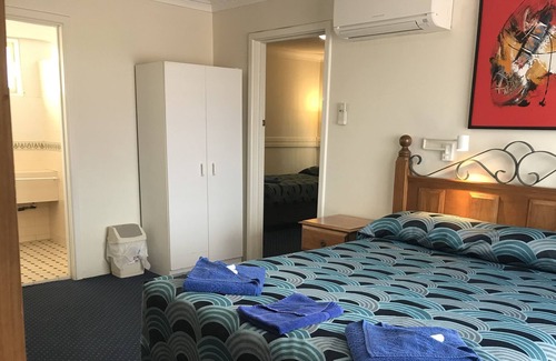 South Bunbury Hotel | Bunbury Motel
