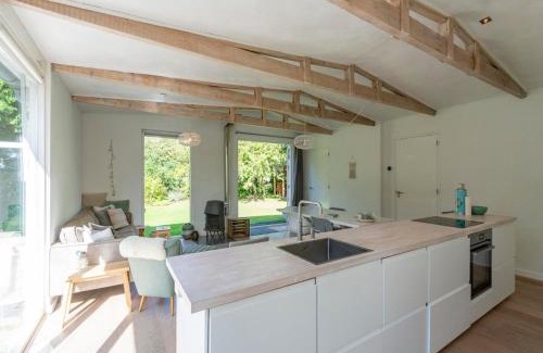 Sint Maartensvlotbrug House | Bungalow in Netherlands with Garden & Trampoline