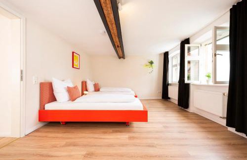 Old Town House | Bunter Hund Apartments - ganzes historisches Altstadthaus